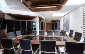 Интериор на Заседателна зала 10