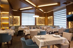 Интериор Ресторант, Аmira Apartments & SPA, гр. Банско 17